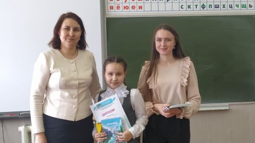 Балалар фәнни эш белән шөгыльләнә