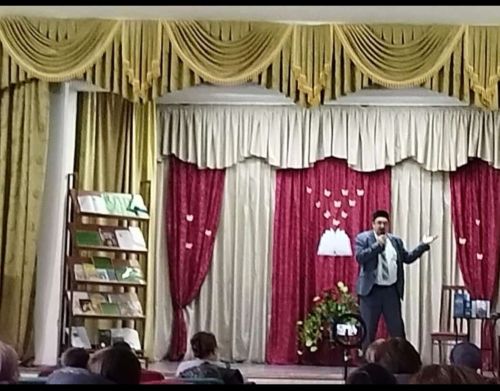 Замананың шаян әдибе Носыда