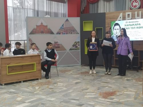 Район мәдәният йортында «Дөньяда иң матур тел - ул минем туган телем» уены узды