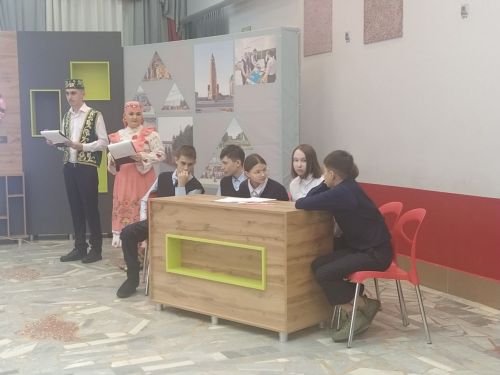 Район мәдәният йортында «Дөньяда иң матур тел - ул минем туган телем» уены узды
