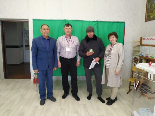 Махсус хәрби операциядән ялга кайткан Илдар сайлауга баруны үзенең патриотик бурычы итеп саный