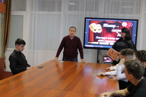 “Җидегән чишмә“ белән “Яшьлек“ артистлары очрашты