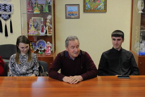 “Җидегән чишмә“ белән “Яшьлек“ артистлары очрашты