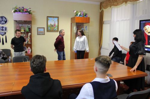 “Җидегән чишмә“ белән “Яшьлек“ артистлары очрашты