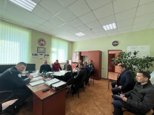 Арча эчке эшләр бүлеге ЮХИДИ бүлекчәсенең имтихан тапшыру бүлеге җитәкчесе Рәдис Гарифуллин: «Бик нык әзерләнергә кирәк булачак»