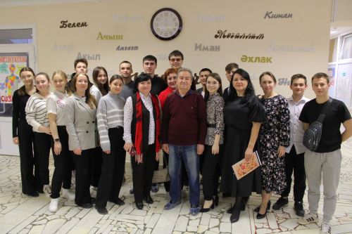 “Җидегән чишмә“ белән “Яшьлек“ артистлары очрашты
