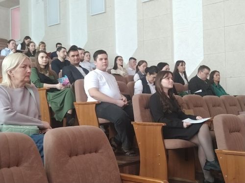 “Иң яхшы яшьләр проекты” җиңүчеләре унар мең сумлык сертификат белән бүләкләнде