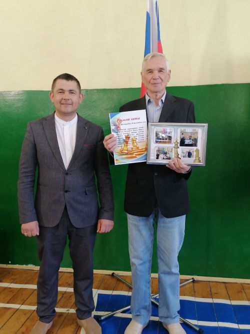 Г. Камал исемендәге Сикертән төп  мәктәбе  шахмат сөючеләрне үзенә җыйды