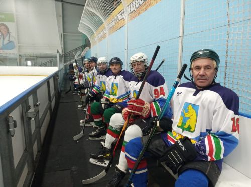 Бүген Арчада Фәнил Гарәфиев истәлегенә хоккей турниры узды