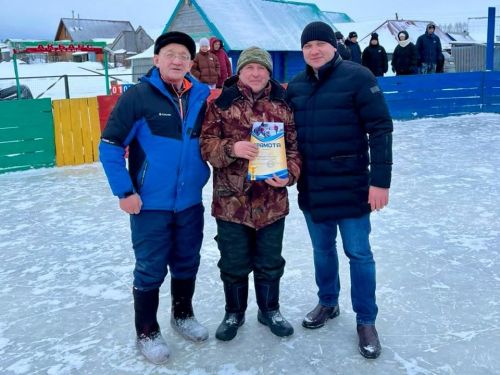 «Ак Барс» агрокомплексы» территориясендә хоккейда ярыштылар