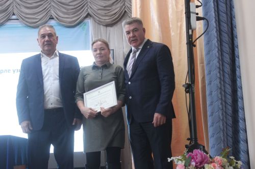 Илшат Нуриев “Курса МТСы“ ширкәтенең район ирешкән уңышларга саллы өлеш кертүен билгеләп үтте