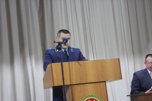 Җитәкчеләр хисап тота
