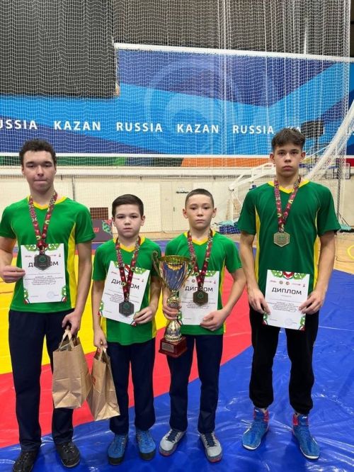 Балалар арасында көрәш буенча Татарстан беренчелегеннән арчалар җиңү белән кайтты