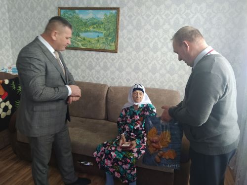 Рәхмәтне безгә түгел, сезгә әйтергә кирәк