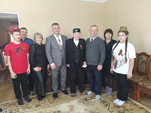 Рәхмәтне безгә түгел, сезгә әйтергә кирәк