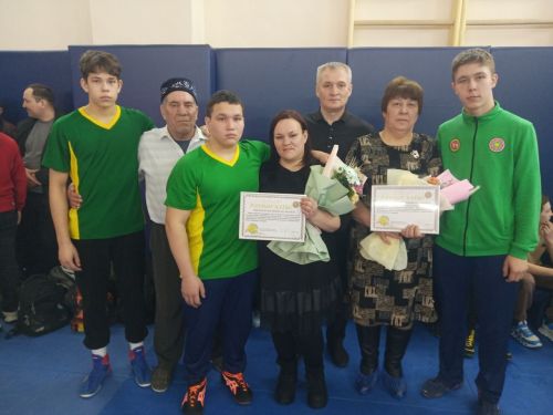 Өч гаиләгә рәхмәт хаты тапшырылды