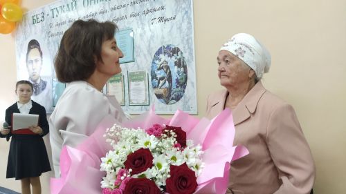 Лесхоз мәктәбендә ветераннарны котладылар