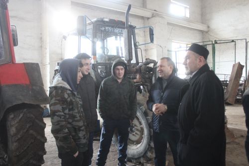 Район белән танышу дәвам итә