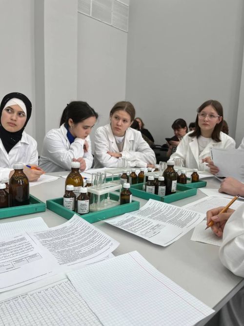 Укучылар имтиханнарга әзерләнә