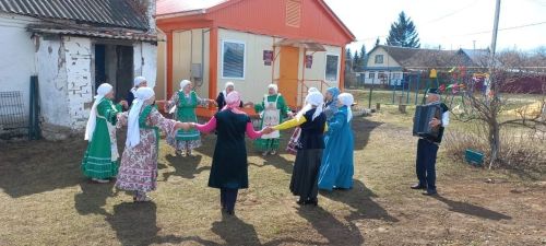 Югары Ослан районында кунакта
