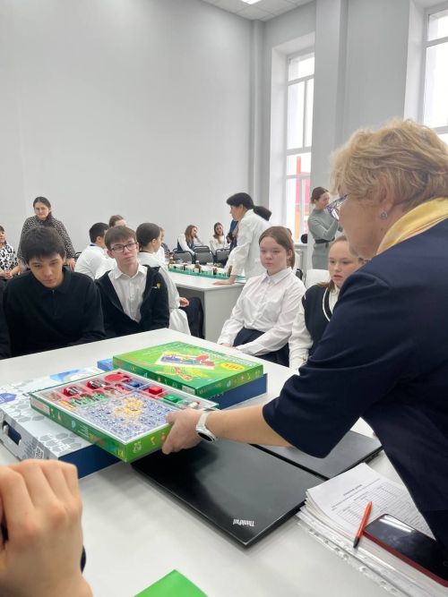 Укучылар имтиханнарга әзерләнә