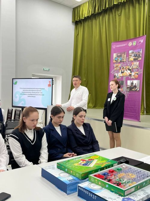 Укучылар имтиханнарга әзерләнә