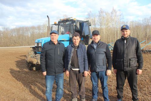 Район башлыгы танышуны «Яңарыш» ширкәтеннән башлады