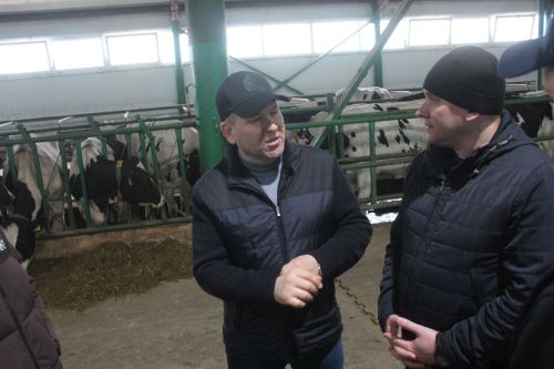 Район башлыгы танышуны «Яңарыш» ширкәтеннән башлады