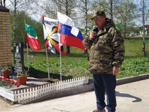 Шура авылында Айрат Вәлиуллин истәлегенә һәйкәл ачылды