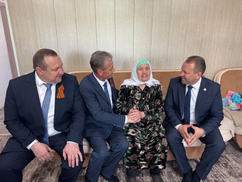 Ветераннар, сезгә тиеш әле бик күп язлар...