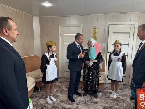 Ветераннар, сезгә тиеш әле бик күп язлар...