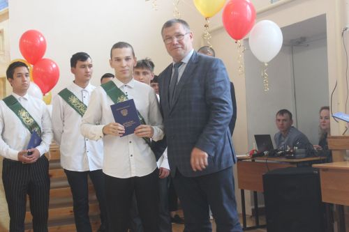 Арча  агросәнәгать көллиятен тәмамлаучыларга дипломнар тапшырылды