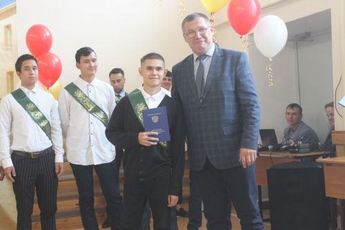 Арча  агросәнәгать көллиятен тәмамлаучыларга дипломнар тапшырылды