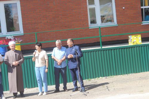 Элеваторга беренче ашлык килде