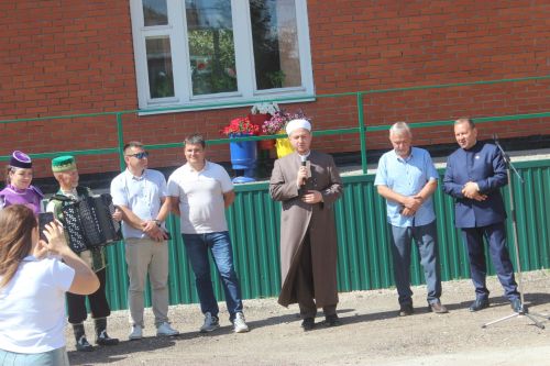 Элеваторга беренче ашлык килде
