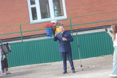 Элеваторга беренче ашлык килде