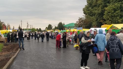 Арчада мәктәпләр ярминкәсе гөрли