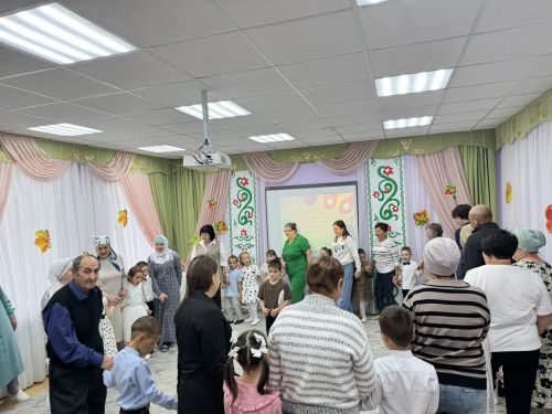 Җан җылысы – күңелләрдә: Арчаның беренче балалар бакчасында әби-бабайларны котладылар