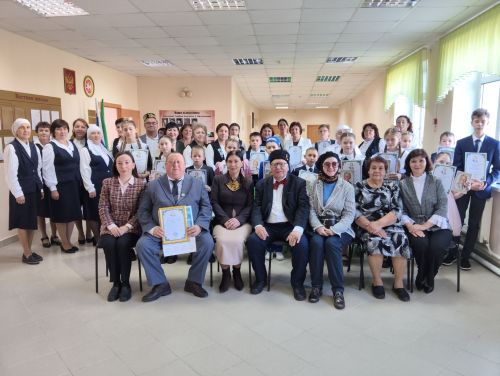 Казанбаш мәктәбендә Гариф Ахунов укулары узды