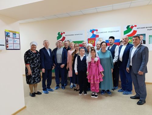 Район Иҗтимагый советының күчмә утырышы Яңасала ягында булды
