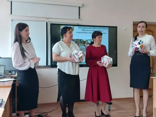 Бәхет биргән туган җирем: Яңа Кенәрдә фәни-гамәли конференция узды