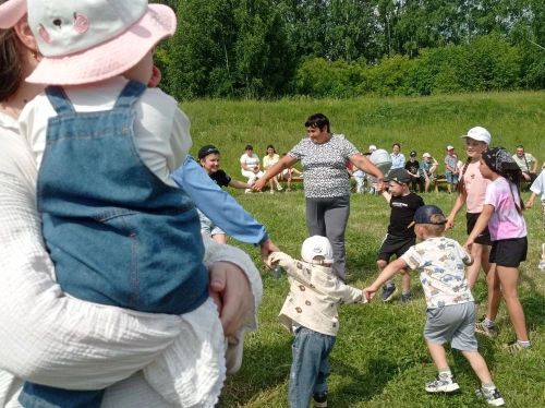 Печмәнтауда «Күңелле балачак»