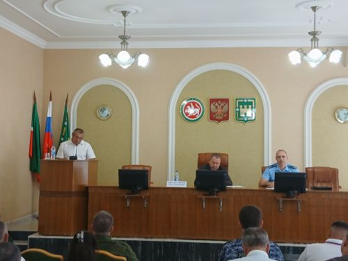 Арча районында террорчылыкка каршы комиссия утырышы узды: бәйрәм чаралары иминлеге игътибар үзәгендә