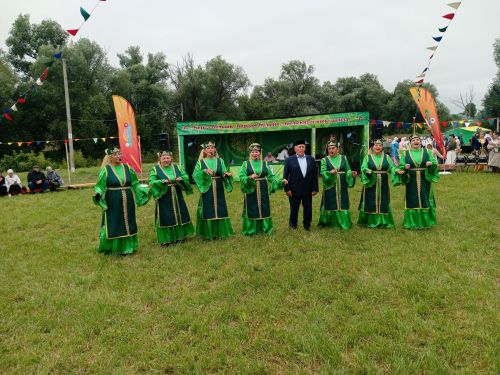 Бөтен Ташкичүне шаулатып быел янәдән «Сөлгеле капка» ачык фольклор фестивале узды