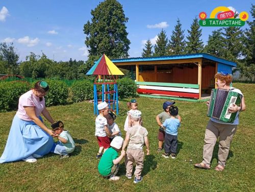 «Татарстанда җәй» проекты Яңа Кенәрдә дәвам итә: балалар өчен халык уеннары бәйрәме