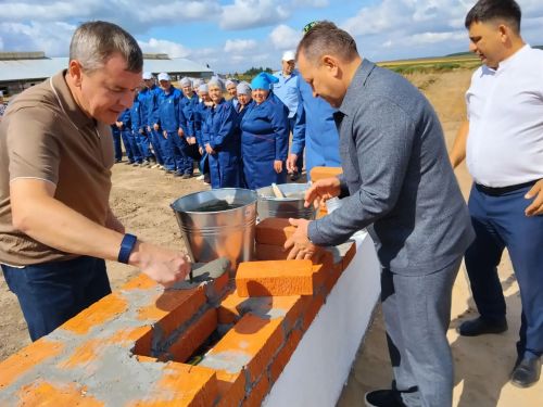 Сөтчелек комплексларының нигез ташларын салдылар