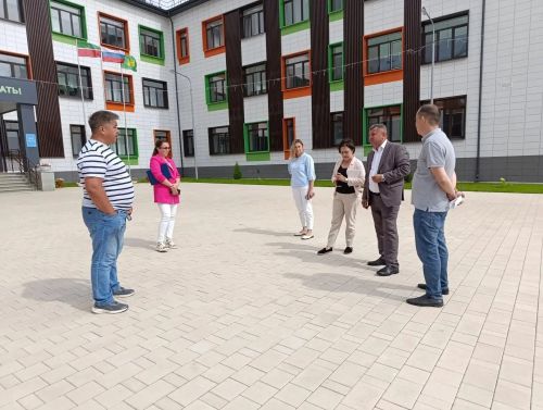 Нияз Муллахмәтов: «Сыйфатлы белем һәм бирү өчен районда мөмкинлекләр күп”