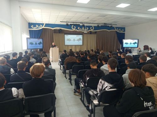 В Арском агропромышленном колледже провели урок безопасности для будущих специалистов
