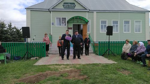 Махсус хәрби операциядә һәлак булган Айрат Галәветдиновка мемориаль такта ачылу