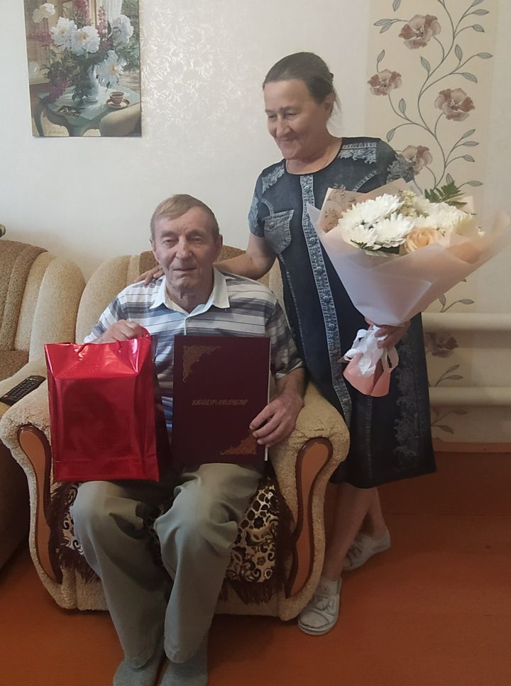 Арчада яшәүче Татьяна һәм Александр Зимановлар алтын туйларын билгеләп үтте